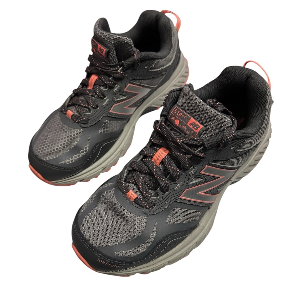 New Balance size 5.5 all Terrain hiking shoe gray and coral pink